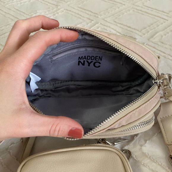 🦋2 For $50🦋Steve Madden Light Beige Crossbody Convertible Bag - Picture 4 of 5